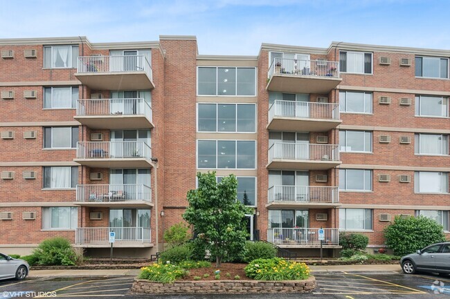 Building Photo - 2200 S Stewart Ave Unit 4A Rental