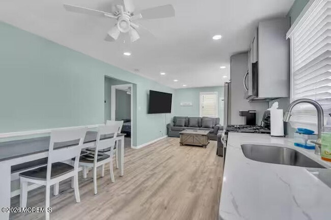 115 Dupont Ave