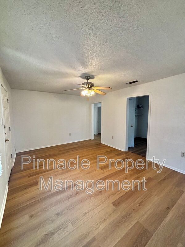 Photo - 309 N Howard St