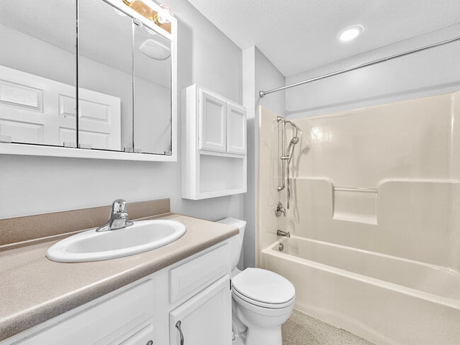 Photo - Beautiful 2 Beds 1.5 Bath Villa