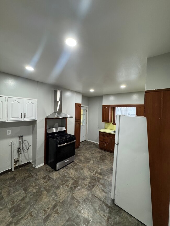 Photo - 92 Lockhart St