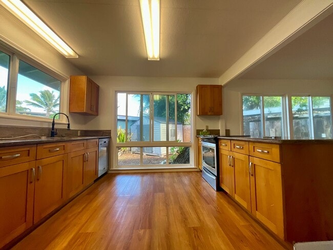 Photo - Beautiful, Bright & Airy Beach House--3Beds, 2Baths with Yard