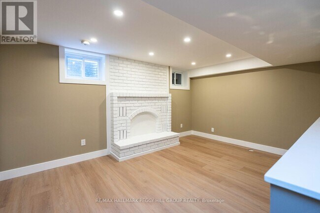 Photo - 16 Autumn Ln