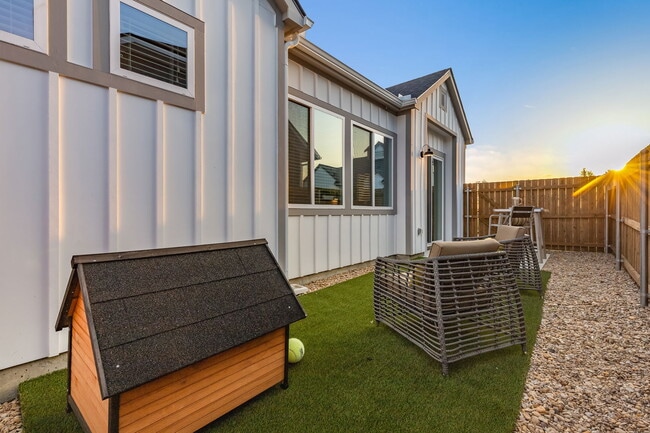 Photo - Lago Street, Justin, TX 76247 - 2 BR 2 BA ...