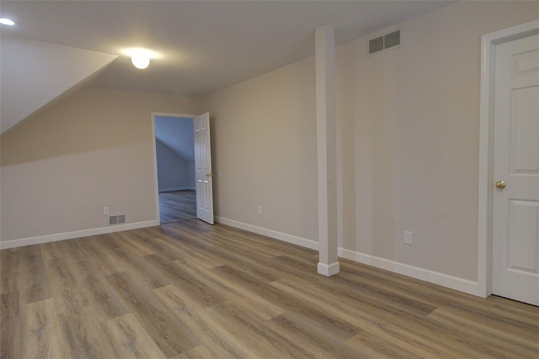 Photo - 245 Roseland Ln