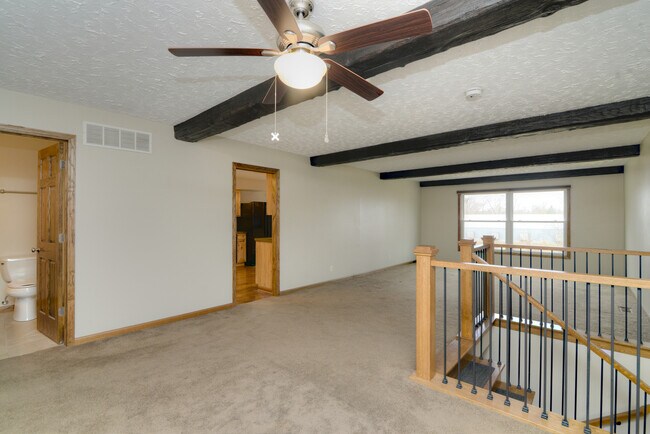 1070 Center Dr