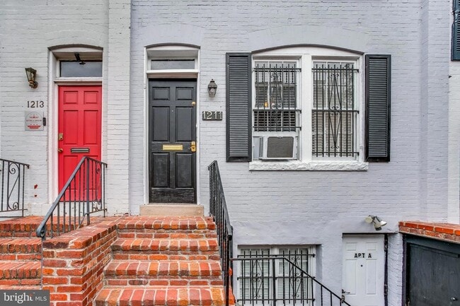 Photo - 1211 33rd St NW