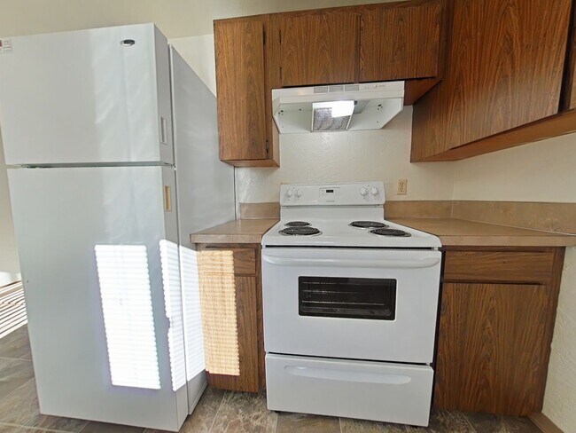 Photo - 2 Bedroom Townhouse ~ Close to Downtown Unit 2521 SW Pickford #D