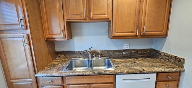 Photo - 1227 S Holt Ave