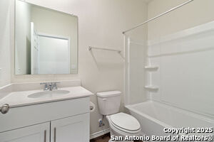 Photo - 10243 Band Wagon