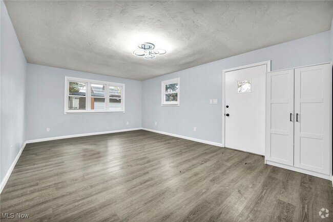 Building Photo - 3958 Lansdale Rd Rental