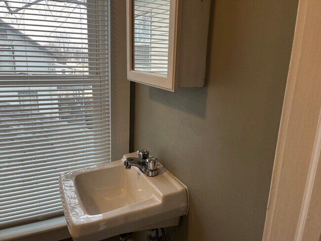 Photo - CIF001A_417 Unit 3