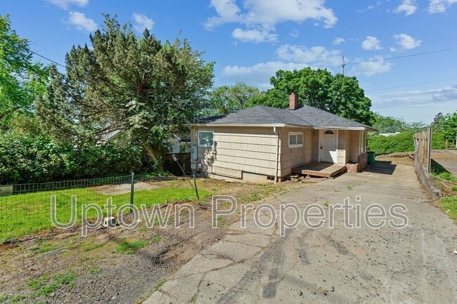 Building Photo - 11551 SW 64th Ave Rental