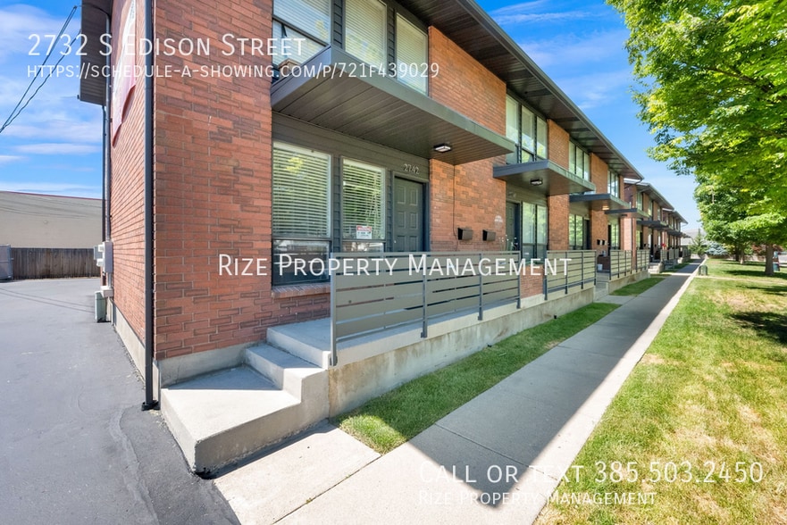 2732 S Edison St