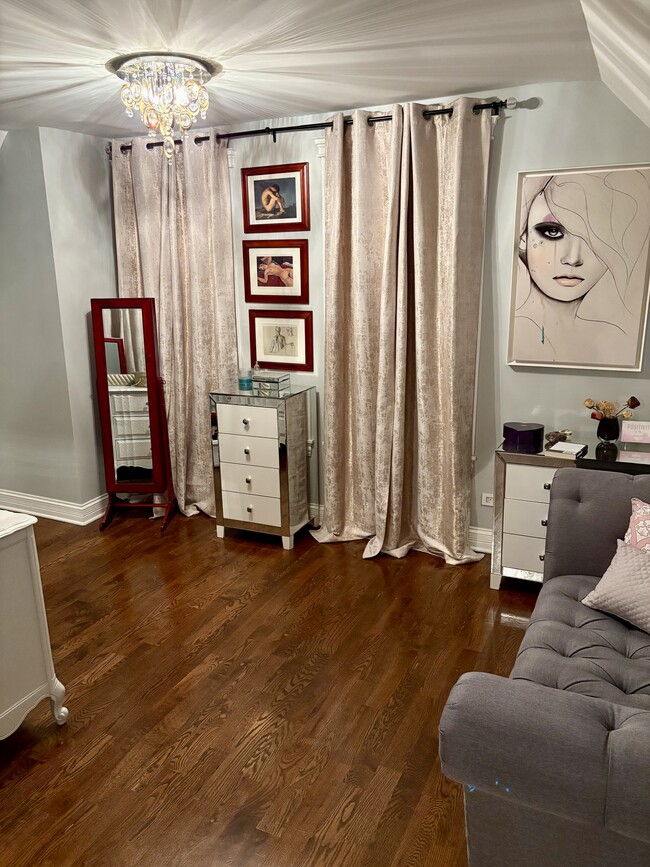 Photo - 2629 N Avers Ave