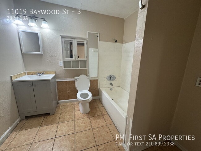 11019 Baywood St Unit 3