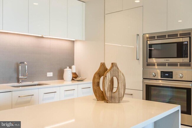 Photo - 1111 24th St NW Unidad 72