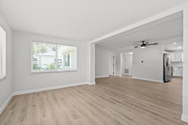 Photo - 2701 Camellia Terrace