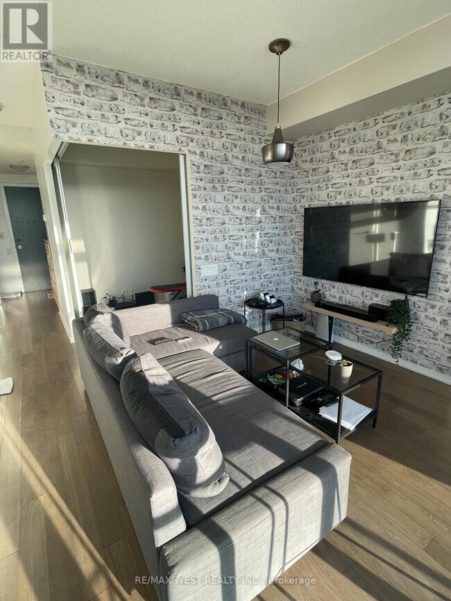 Photo - 105 The Queensway Unit 1805