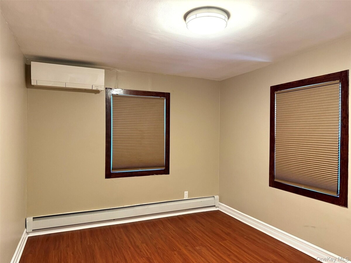 Photo - 42-47-47 194th St Unidad 1FL