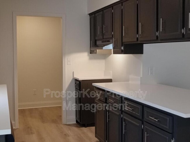 Photo - 1100 43rd Ct