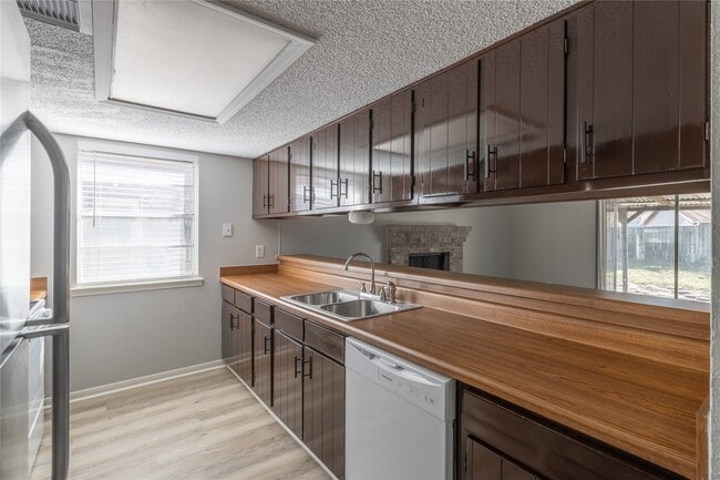 Photo - 19431 Wood Village Ln