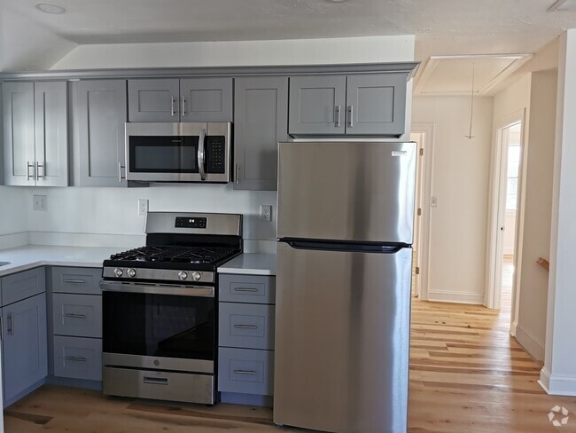Building Photo - 11 Willet St Unit 11B Rental