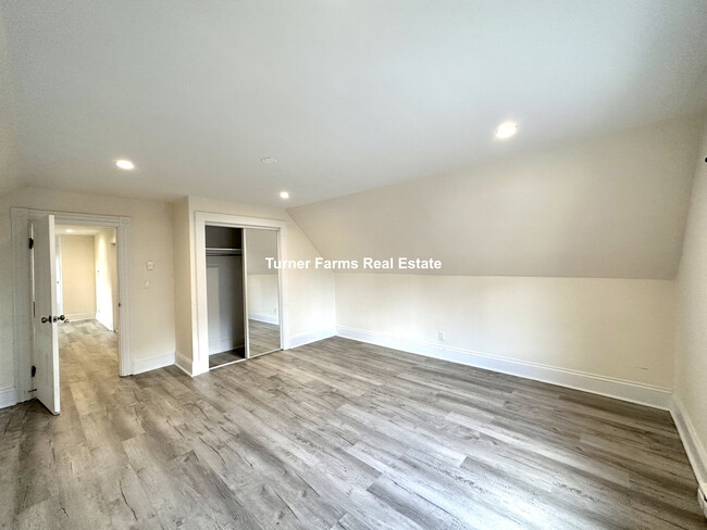Photo - 72 Roseclair St Apartments Unit 2
