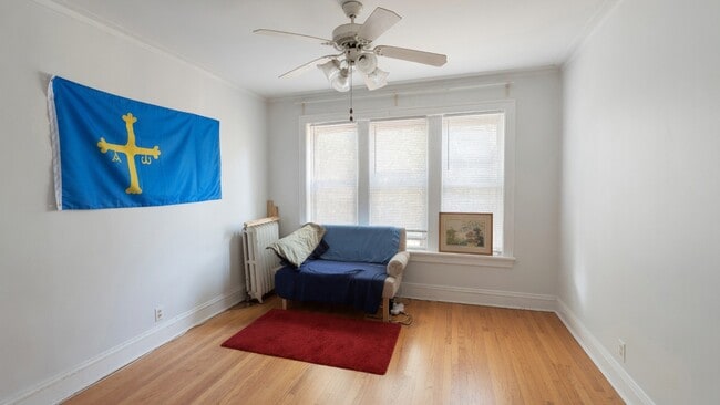 Photo - 1222 W Victoria St Unit 2