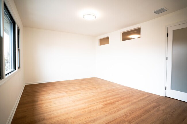 Photo - 27 Alan Terrace