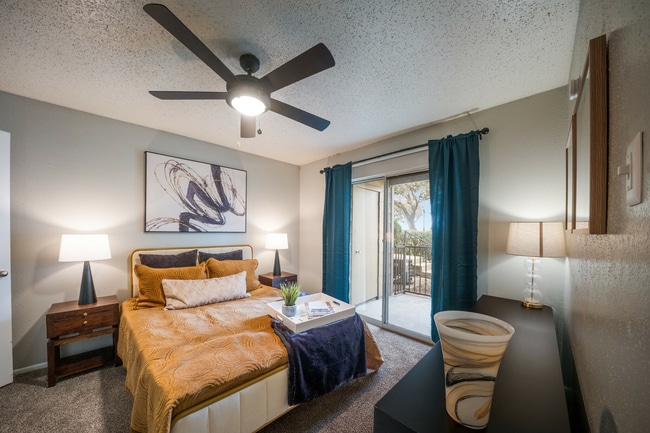 Photo - Summit of Thousand Oaks