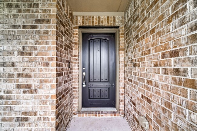Photo - 2754 Little Caney Way