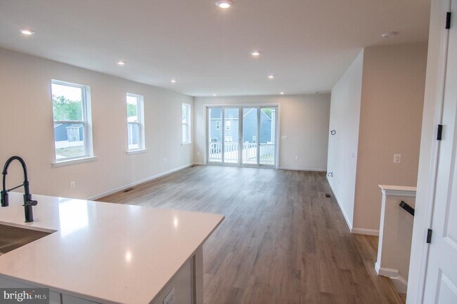 Photo - 35535 Aspen Wy