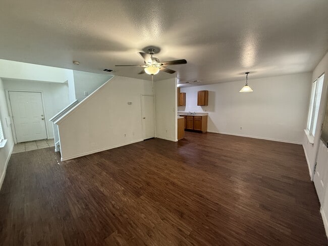1002-1002 Sagewood Trail