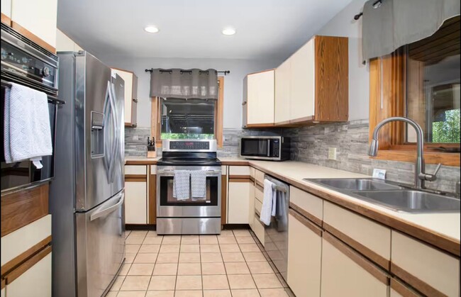 Photo - Beautiful, secluded 3 bedroom home for rent