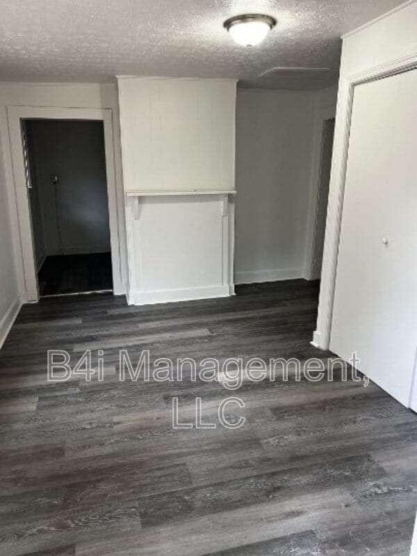 Photo - 511 Alford St
