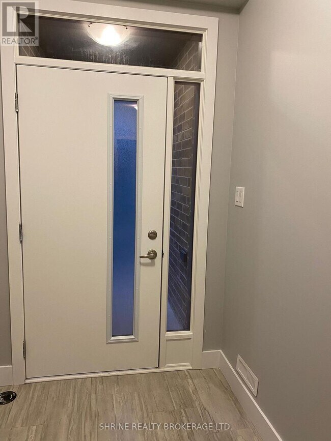 Photo - 2070 Meadowgate Blvd