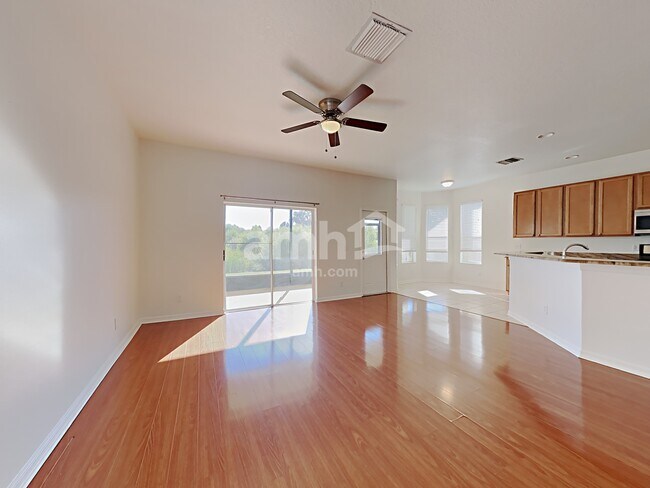5126 Clover Mist Dr