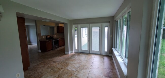 Photo - 712 Saint Lucie Ln