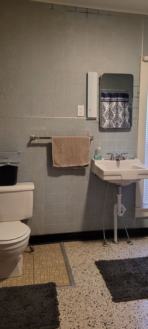 Photo - One Bedroom Upper Apartment in a Duplex