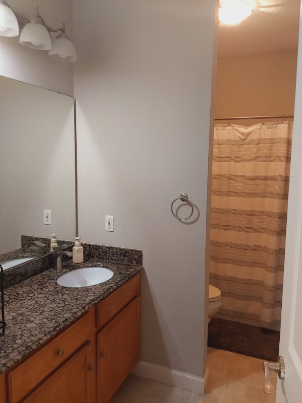 Photo - 895 Forest Ave Unit 203