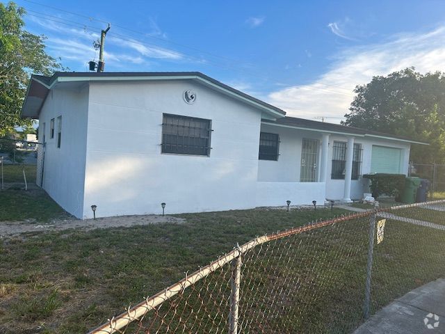 Building Photo - 3490 NW 1st St Rental
