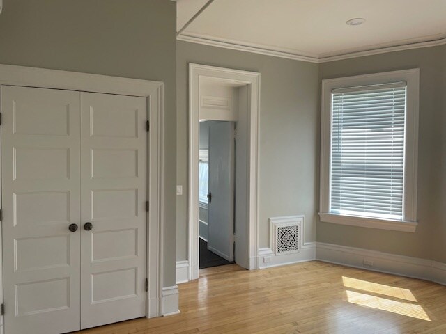 205 - 22 W 3rd St