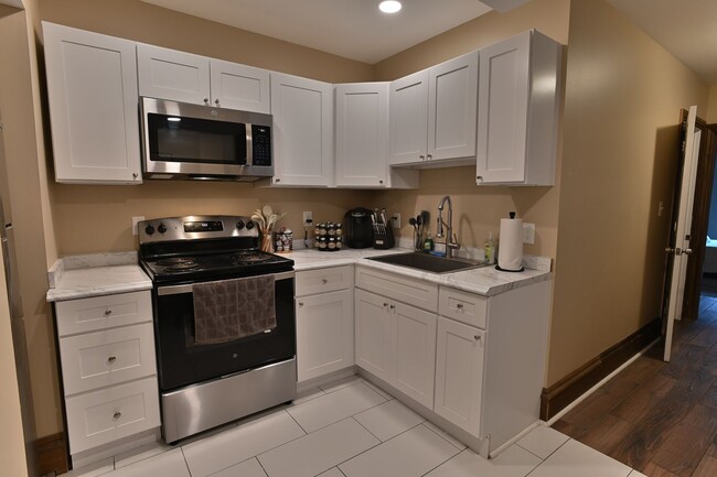 Photo - 119 Locust St Unidad FIRST FLOOR