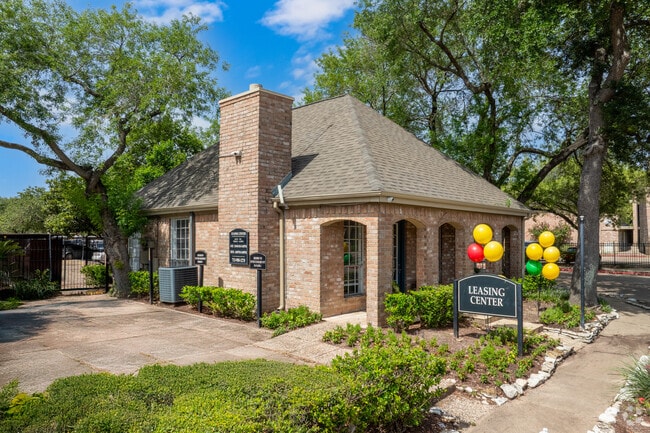 Entrada al edificio - Sterling Point