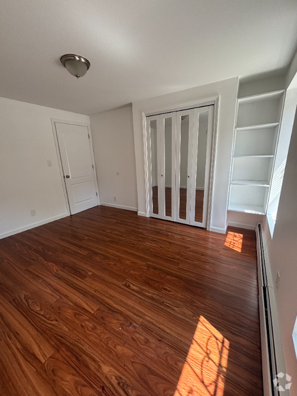 Building Photo - 379 Herkimer St Unit Garden Apt