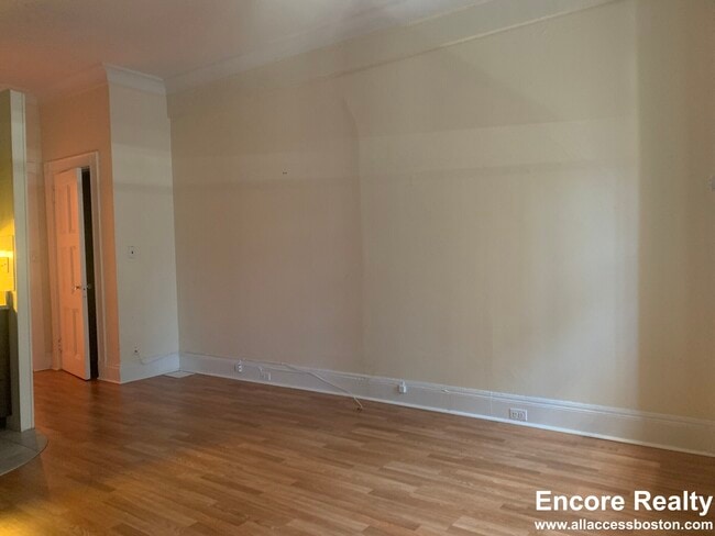 Photo - 62 Boylston St Unidad 724