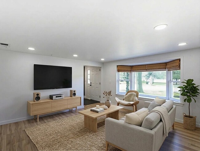 Photo - 20901 Catalpa St