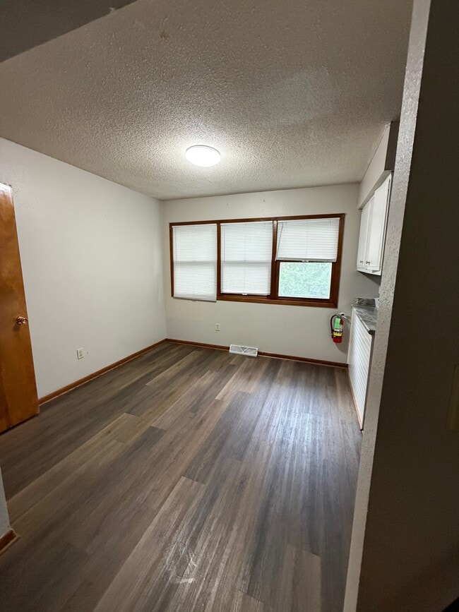 1330 Delta Dr