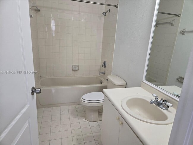 Photo - 1536 SE 25th St Unidad 103